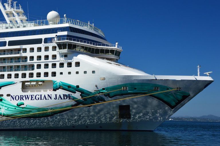 Top 7 Reasons to Book a Cruise for Your Next Vacation
